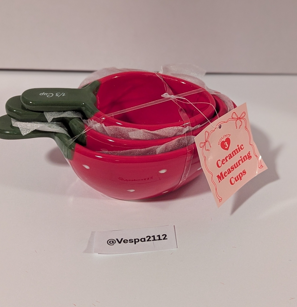 Target Bullseye Playground Valentines Strawberry Measuring Cup 3 Pc Strawberries